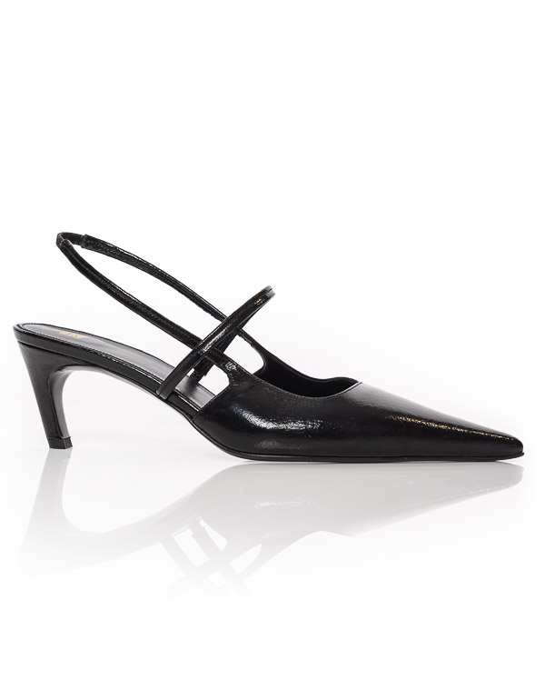 POINTED KITTEN HEEL PUMPS