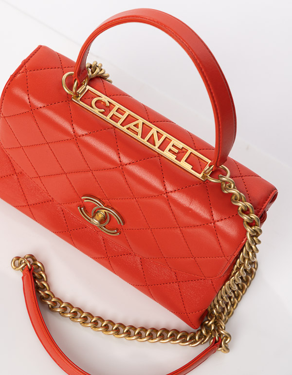 2025.03.19Eshop_153 CHANEL - Red Trendy CC Spirit top handle handbag