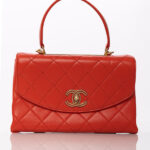 CHANEL - Red Trendy CC Spirit top handle handbag CHANEL - Red Trendy CC Spirit top handle handbag